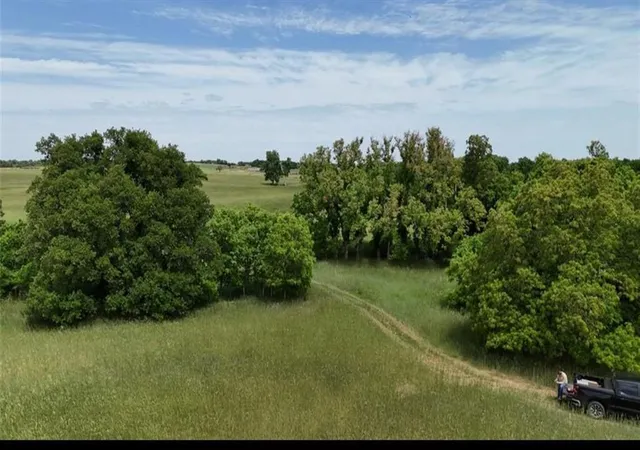 2nd image of N Broadway Rd #2, Guthrie, OK 73044 | MLS# 1235842
