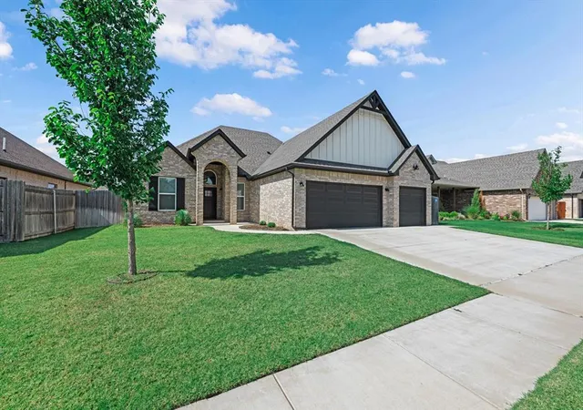 1st image of 13513 Nw 1st St, Yukon, OK 73099 | MLS# 1235923