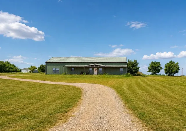 Photo 1 of Single family home for sale at 5213 Nw Cemetery Rd, Piedmont, OK 73078 | MLS# 1235931 | Listing updated on 2026-06-23