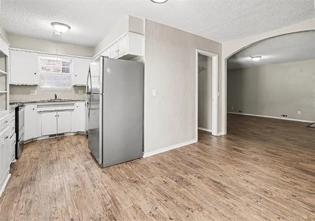 Photo 3 of Single family home for sale at 6728 N Tall Oaks Dr, Oklahoma City, OK 73127 | MLS# 1235936 | Listing updated on 2026-08-13
