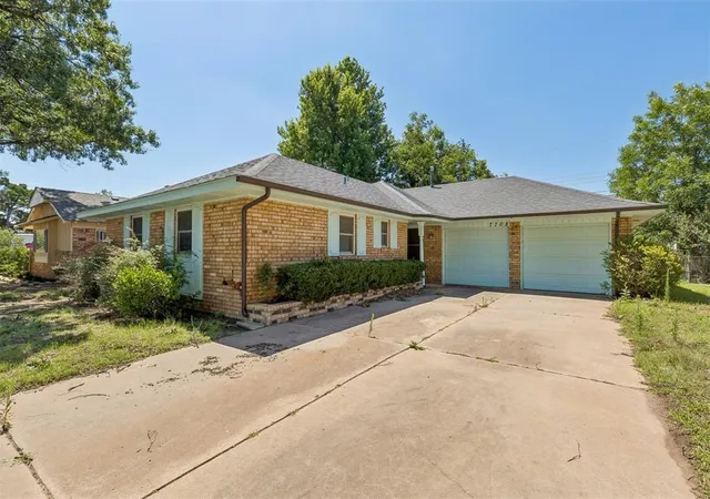 Homes for sale in Bethany, OK | 7708 Nw 30th St, Bethany, OK 73008 | MLS# 1235945