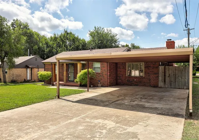 2nd image of 3600 Se 15th St, Del City, OK 73115 | MLS# 1235952