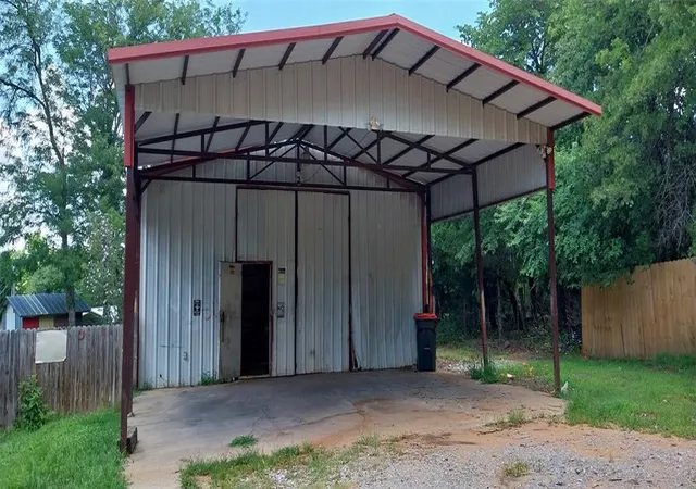 Homes for sale in Choctaw, OK | 1824 Donnell St, Choctaw, OK 73020 | MLS# 1235956