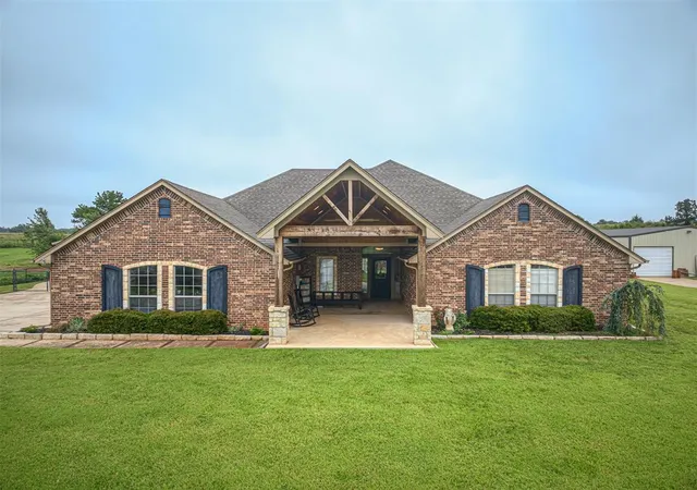 Photo 2 of Single family home for sale at 6640 Mint Julep Ln, Guthrie, OK 73044 | MLS# 1235987 | Listing updated on 2026-09-29