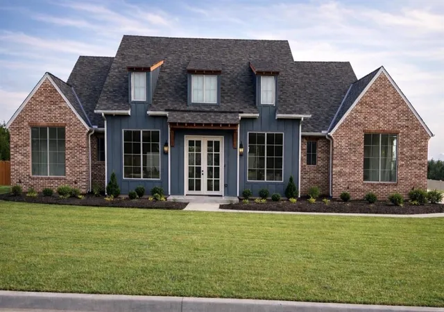 Photo 2 of Sale Pending at 11900 Setenta Grv Cir, Oklahoma City, OK 73150 | MLS# 1235991 | Listing updated on 2026-08-21