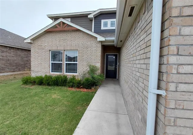 Homes for sale in El Reno, OK | 1608 Vermilion Ln, El Reno, OK 73036 | MLS# 1235999