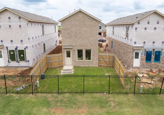 Homes for sale in Norman, OK | 2039 Delphine Dr, Norman, OK 73071 | MLS# 1236020
