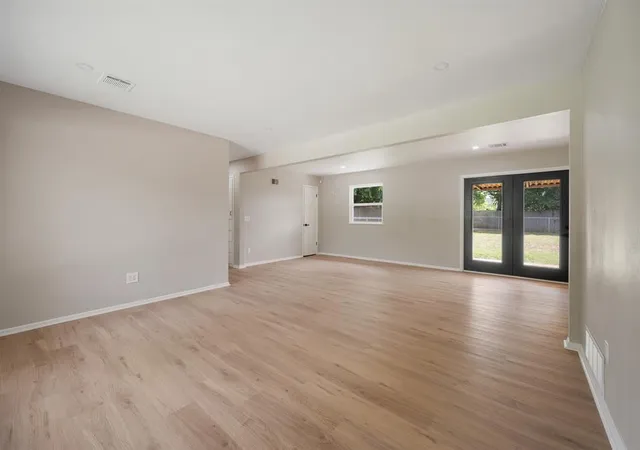 Photo 3 of Sale Pending at 5613 NE Grand Blvd, Oklahoma City, OK 73111 | MLS# 1236052 | Listing updated on 2026-08-22