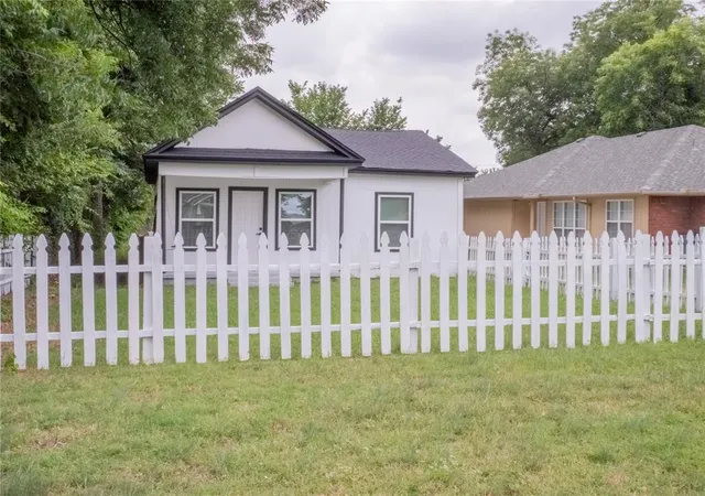 Homes for sale in Lawton, OK | 612 Nw Euclid Ave, Lawton, OK 73507 | MLS# 1236053