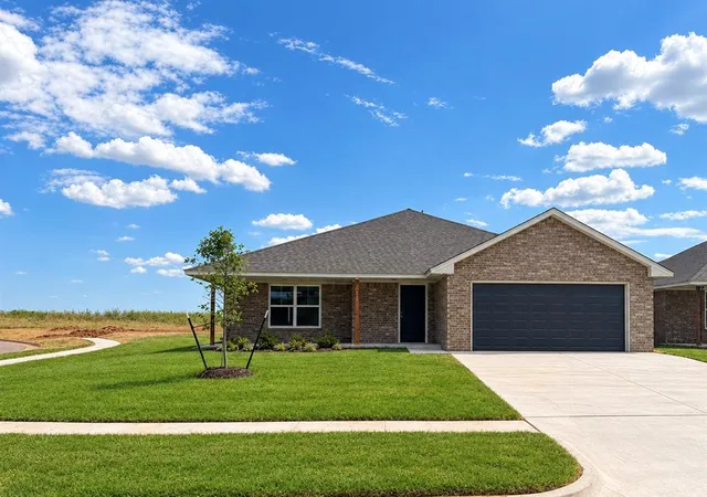 Photo 1 of Single family home for sale at 2030 Brush Crk Way, Newcastle, OK 73065 | MLS# 1236054 | Listing updated on 2026-09-22
