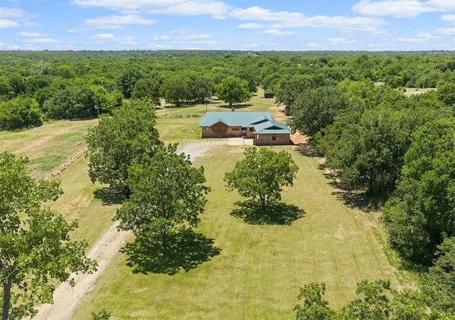 Homes for sale in Elmore City, OK | 29274 Hwy 74, Elmore City, OK 73433 | MLS# 1236082