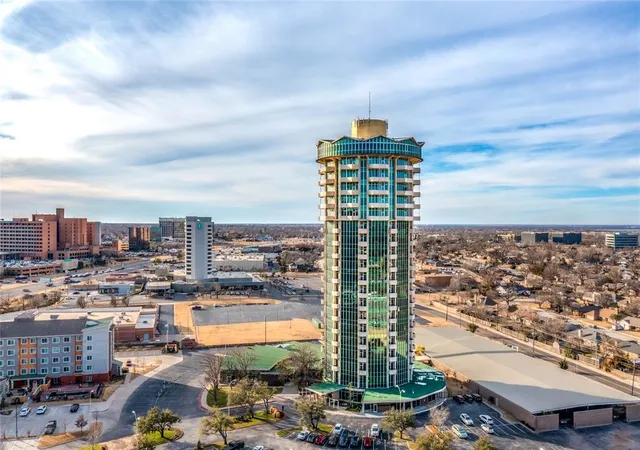 Homes for sale in Oklahoma City, OK | 5900 Mosteller Dr #81, Oklahoma City, OK 73112 | MLS# 1236086
