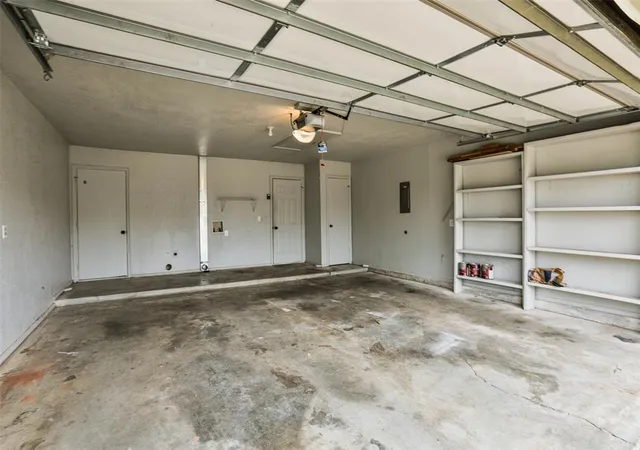 32nd image of 10119 Shadowridge Dr, Oklahoma City, OK 73159 | MLS# 1236090