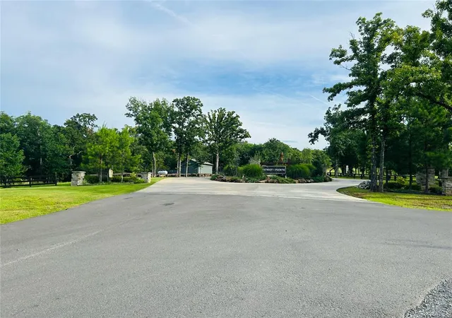 1st image of 21 Patriot Pointe Rd, Eufaula, OK 74432 | MLS# 1236100