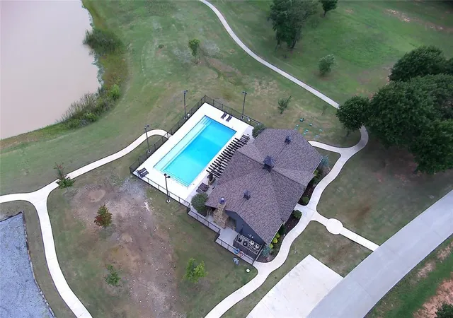 3rd image of 21 Patriot Pointe Rd, Eufaula, OK 74432 | MLS# 1236100