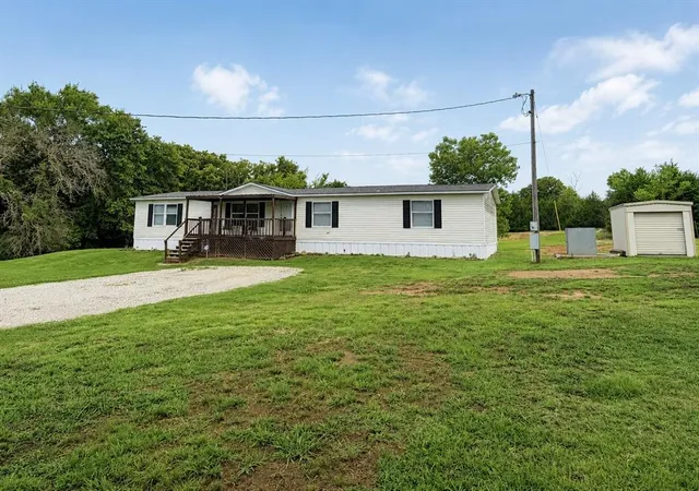 Homes for sale in Prague, OK | 355728 Oak Springs Dr, Prague, OK 74864 | MLS# 1236101