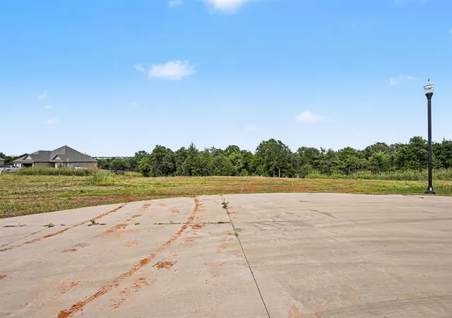 3rd image of 9150 Timber Pass, Edmond, OK 73034 | MLS# 1236102