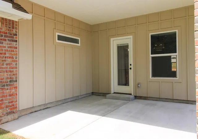 32nd image of 130 Mountain Laurel Wy, Noble, OK 73068 | MLS# 1236110