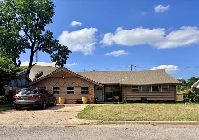 Photo 1 of Single family home for sale at 3917 Nw 52nd Street, Oklahoma City, OK 73112 | MLS# 1236117 | Listing updated on 2026-07-07