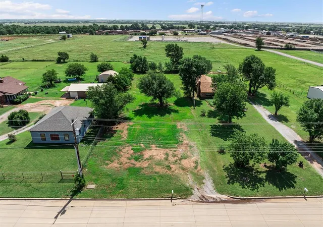 3rd image of 1803 S Shepard Ave, El Reno, OK 73036 | MLS# 1236147