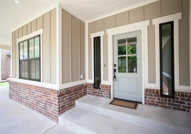 Photo 3 of Single family home for sale at 2809 Tandem Bike Trl, Edmond, OK 73034 | MLS# 1236153 | Listing updated on 2026-09-15