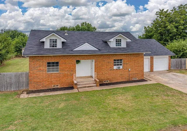 Homes for sale in Newcastle, OK | 202 Nw 34th St, Newcastle, OK 73065 | MLS# 1236162
