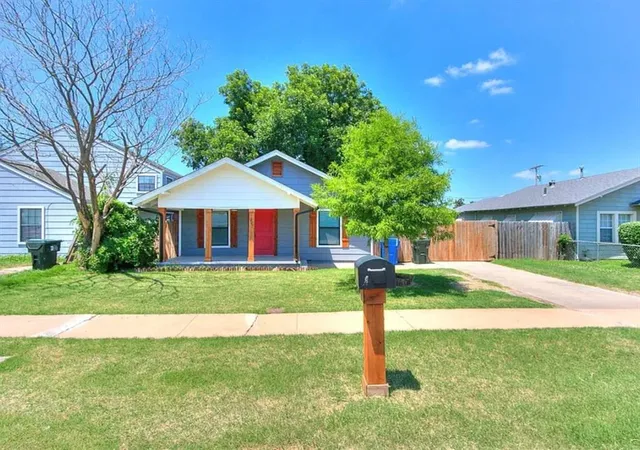 1st image of 227 W Hayes St, Norman, OK 73069 | MLS# 1236185
