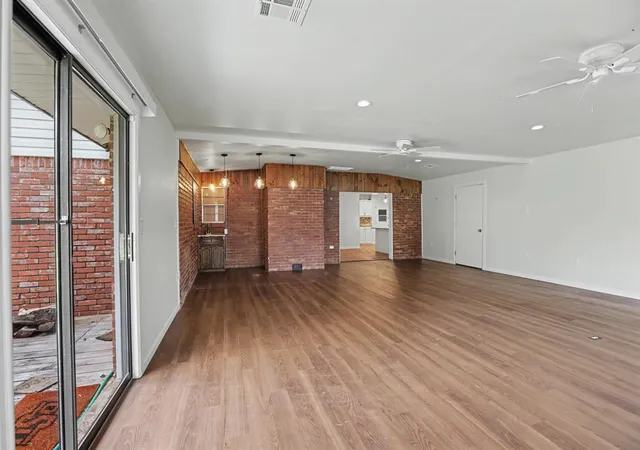 Photo 3 of Sale Pending at 721 Brightside St, Oklahoma City, OK 73110 | MLS# 1236188 | Listing updated on 2026-08-06