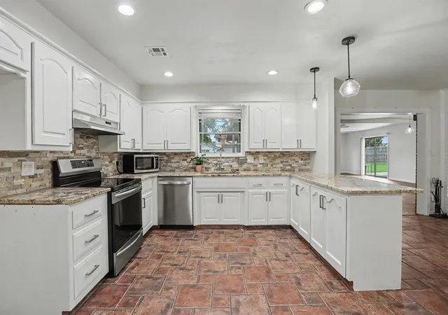 Photo 4 of Sale Pending at 721 Brightside St, Oklahoma City, OK 73110 | MLS# 1236188 | Listing updated on 2026-08-06