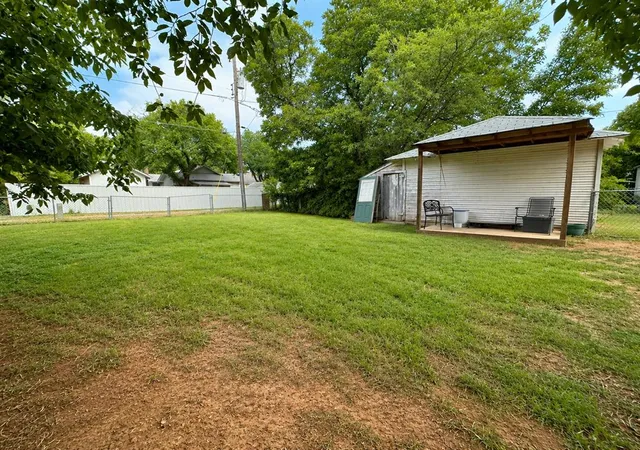 Homes for sale in Hobart, OK | 320 S Bailey St, Hobart, OK 73651 | MLS# 1236216