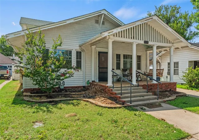 Photo 3 of Single family home for sale at 1108 S Hoff Ave, El Reno, OK 73036 | MLS# 1236217 | Listing updated on 2026-10-05