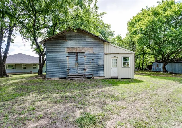 Homes for sale in Prague, OK | 10447 Ns 3550 Rd, Prague, OK 74864 | MLS# 1236219