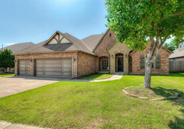 3rd image of 1508 Nw 175Th Ct, Edmond, OK 73012 | MLS# 1236232
