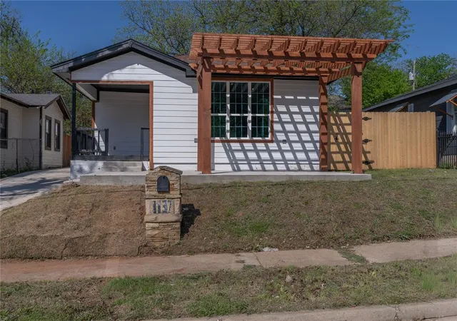 Multi family home for sale at 1137 N Brauer Ave, Oklahoma City, OK 73106 | MLS# 1236239
