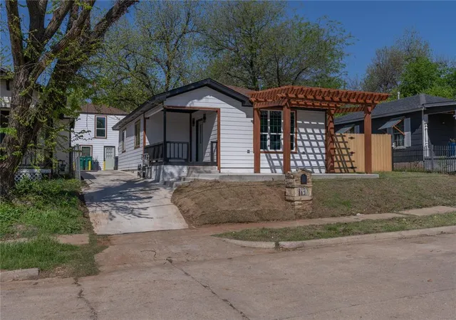 Photo 1 of Multi family home for sale at 1137 N Brauer Ave, Oklahoma City, OK 73106 | MLS# 1236239 | Listing updated on 2026-06-25