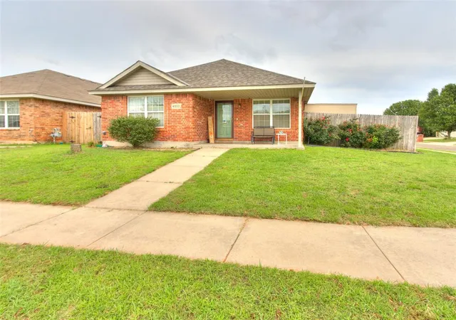 Photo 3 of Single family home for sale at 4533 Se 81st Street, Oklahoma City, OK 73135 | MLS# 1236241 | Listing updated on 2026-08-28