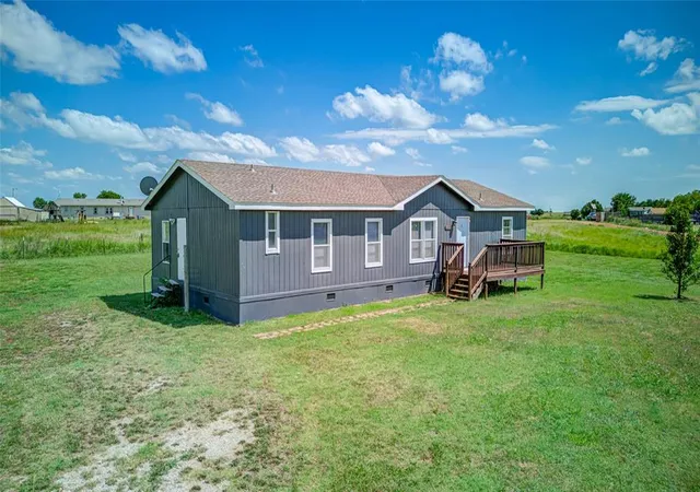 3rd image of 16490 Sunridge Dr, Yukon, OK 73099 | MLS# 1236252