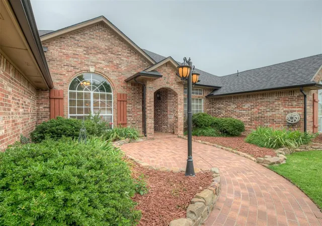 Photo 2 of Sale Pending at 11508 Randwick Dr, Oklahoma City, OK 73162 | MLS# 1236258 | Listing updated on 2026-08-19