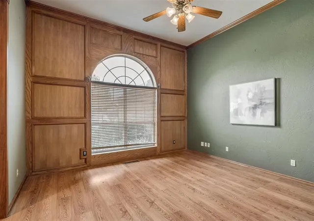 Photo 3 of Sale Pending at 11508 Randwick Dr, Oklahoma City, OK 73162 | MLS# 1236258 | Listing updated on 2026-08-19