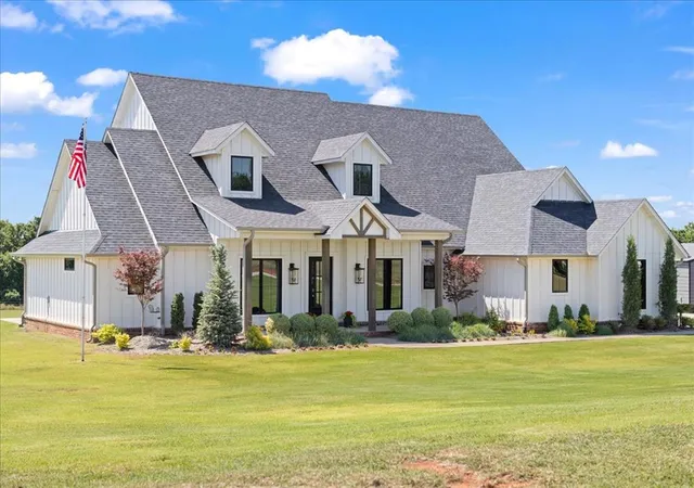1st image of 2548 S Sara Ave, Blanchard, OK 73010 | MLS# 1236261