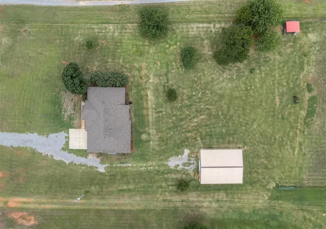 Homes for sale in Blanchard, OK | 2384 County Road 1270, Blanchard, OK 73010 | MLS# 1236299