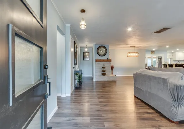 Photo 2 of Single family home for sale at 4612 Nw 33rd Terrace, Oklahoma City, OK 73122 | MLS# 1236306 | Listing updated on 2026-06-26