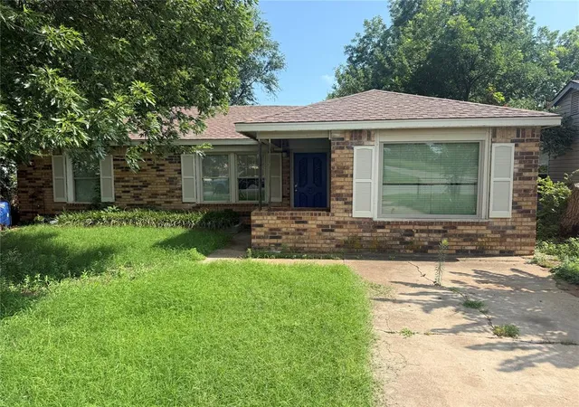 Homes for sale in Anadarko, OK | 110 W Kansas Ave, Anadarko, OK 73005 | MLS# 1236309