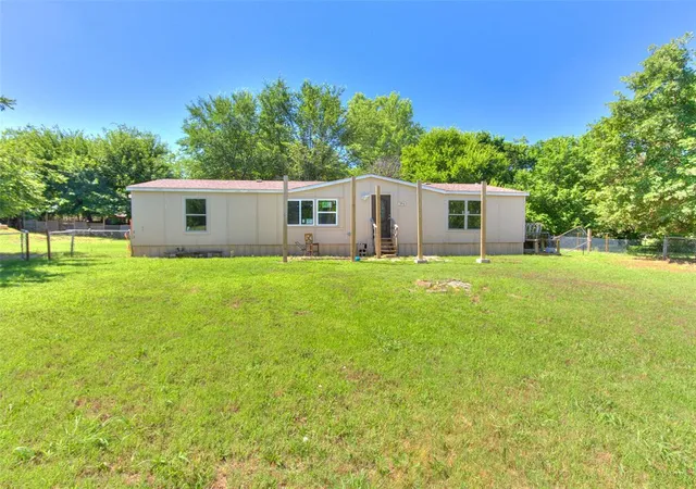 Homes for sale in Blanchard, OK | 1714 Nw 82nd St, Blanchard, OK 73010 | MLS# 1236317