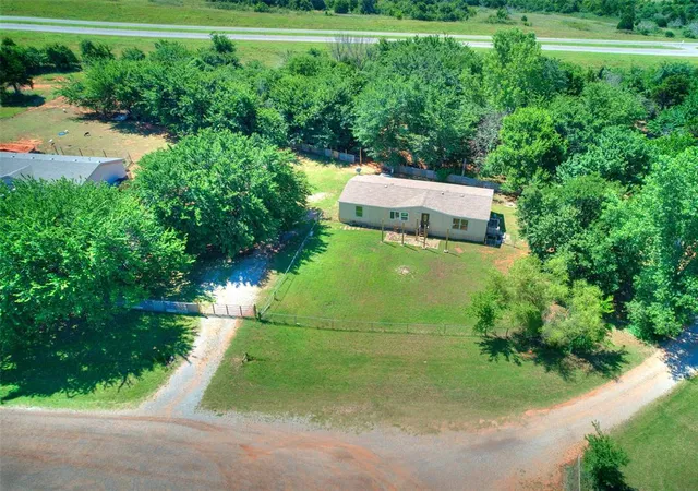 Homes for sale in Blanchard, OK | 1714 Nw 82Nd St, Blanchard, OK 73010 | MLS# 1236317