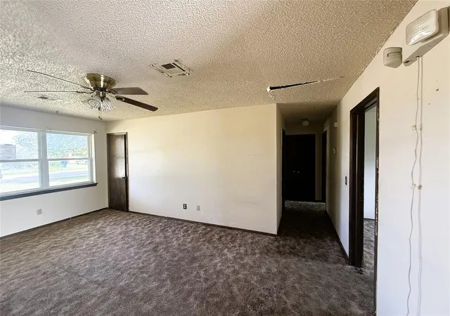 Homes for sale in Chickasha, OK | 122 Glenhaven Dr, Chickasha, OK 73018 | MLS# 1236319