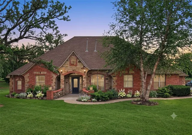 1st image of 7416 Ne 133rd St, Edmond, OK 73013 | MLS# 1236330
