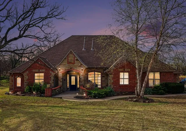 32nd image of 7416 Ne 133rd St, Edmond, OK 73013 | MLS# 1236330