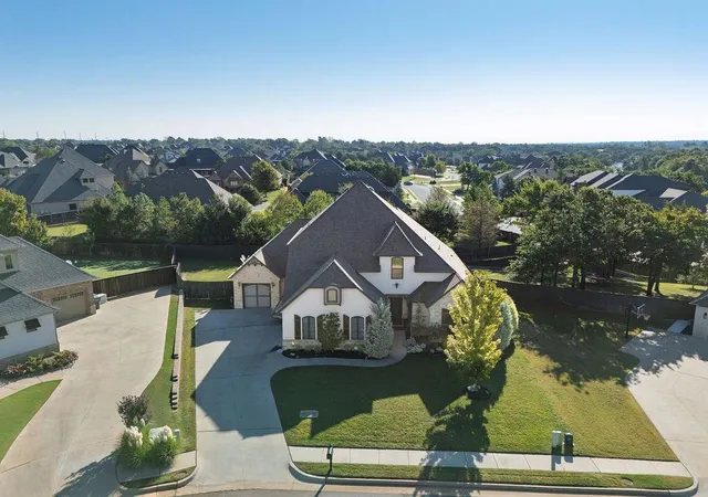 Photo 2 of Single family home for sale at 5308 Gateway Brg Ct, Edmond, OK 73034 | MLS# 1236344 | Listing updated on 2026-10-15