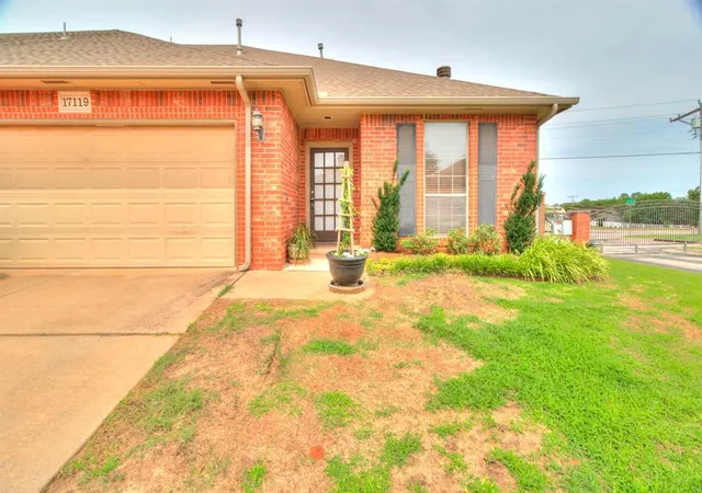 2nd image of 17119 Cedar Dr, Edmond, OK 73012 | MLS# 1236349